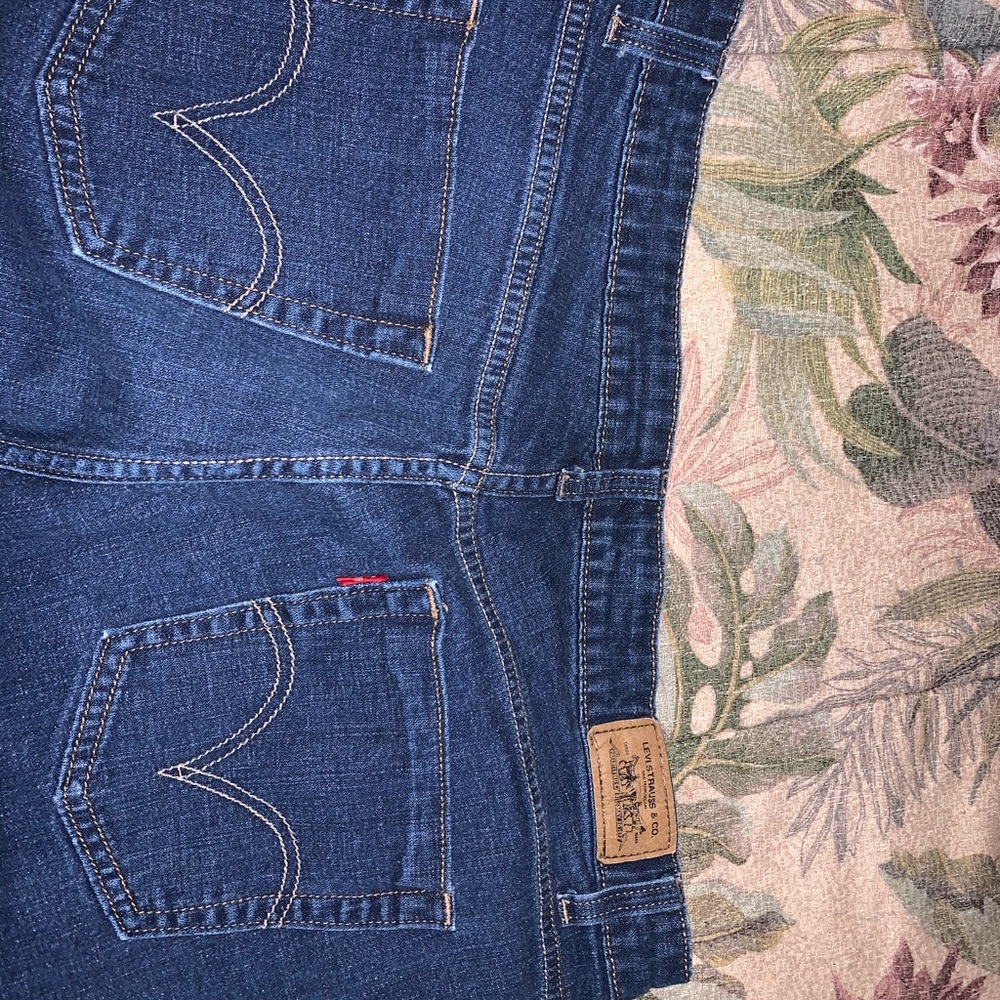 Levi capris